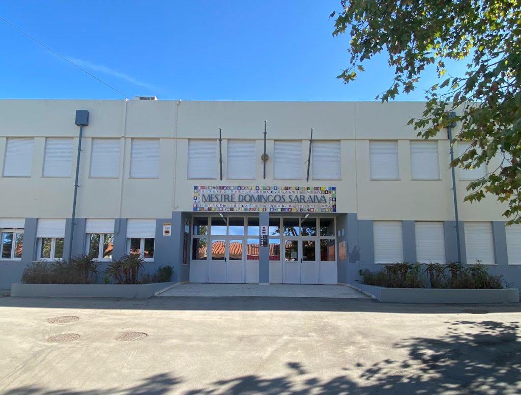 Escola Sede - Escola Básica e Secundária Mestre Domingos Saraiva